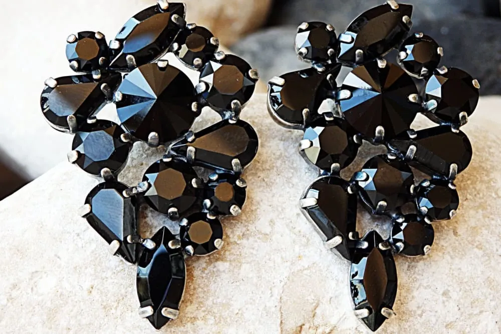 Black cluster earrings