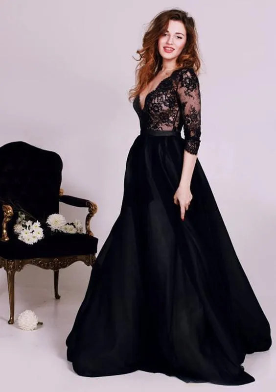 Bridelily Black Deep V-Neck Lace Formal Occasion Dress Gorgeous A-Line 3/4 Long Sleeve Evening Gown JT127