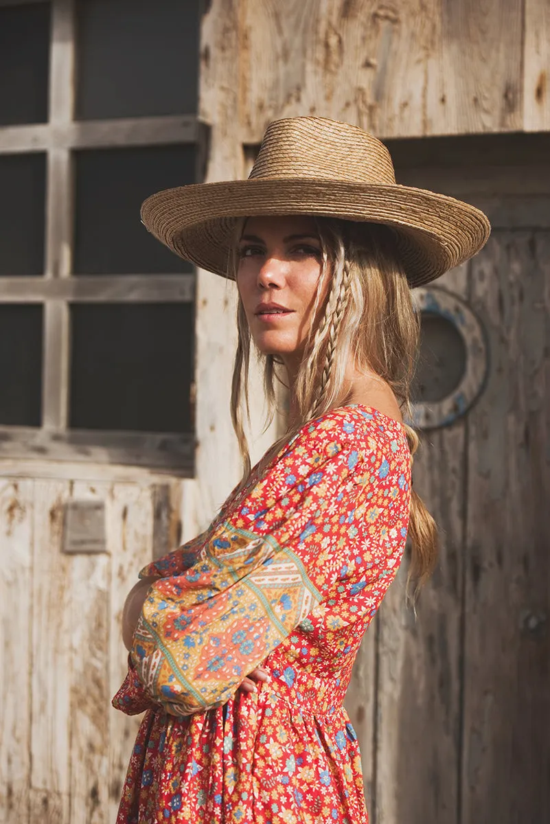 Sure! Here’s an optimized title for the Kelana Dress that includes descriptive modifiers:

**Elegant Kelana Maxi Dress with Flowing Silhouette and Vibrant Floral Print** 

If you have specific features or styles in mind, feel free to share them for further customization!