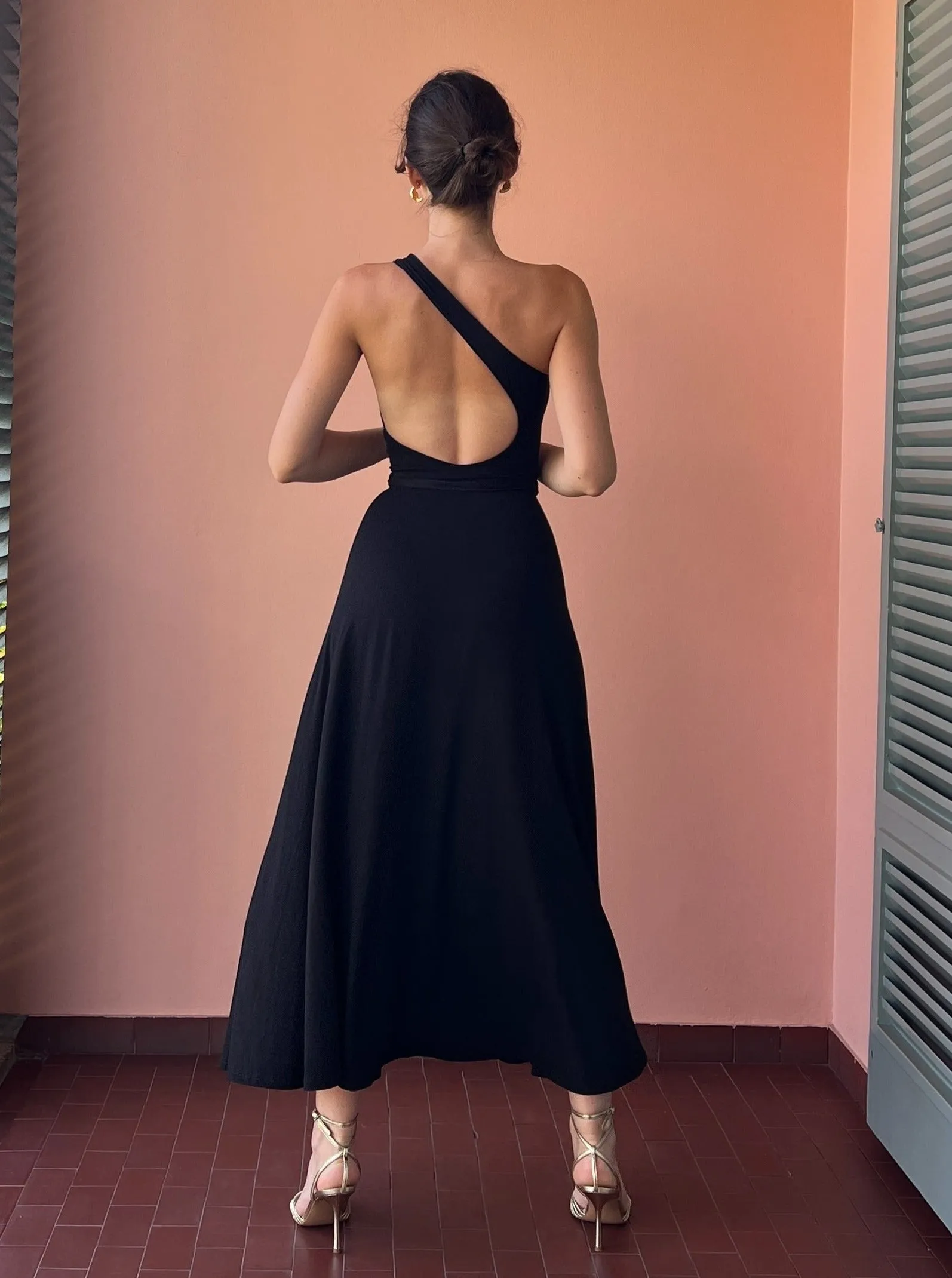 Chic Margot Wrap Skirt - Elegant and Versatile Fashion Staple for Every Wardrobe