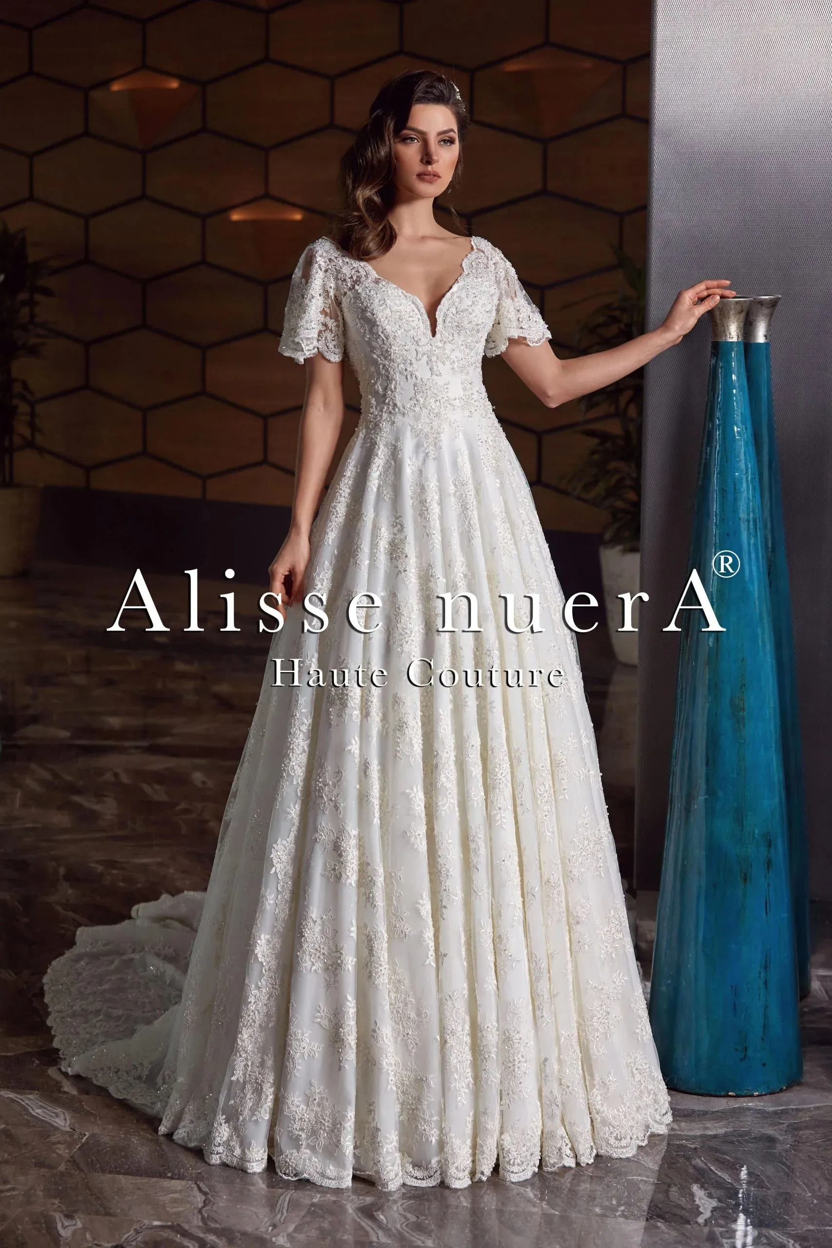Short Sleeve Vintage A Line Bridal Gown with Mid Length Lace Train